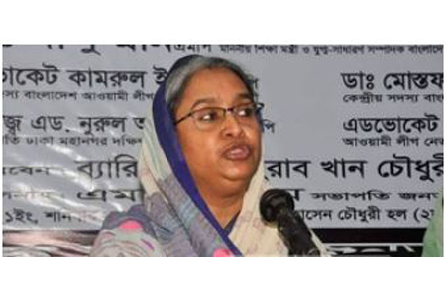 জাতীয় প্রেস ক্লাবে শনিবার সাবেক আইনমন্ত্রী, সাংসদ অ্যাডভোকেট আবদুল মতিন খসরুর স্মরণসভায় শিক্ষামন্ত্রী দীপু মনি।