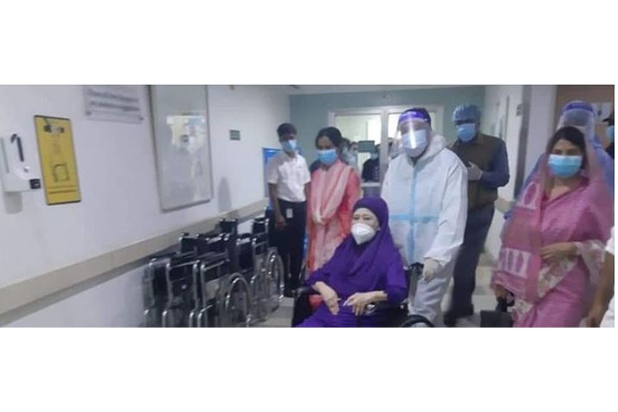 ফুসফুস ও কিডনি জটিলতায় বারবার জ্বর হচ্ছে খালেদার: ফখরুল
