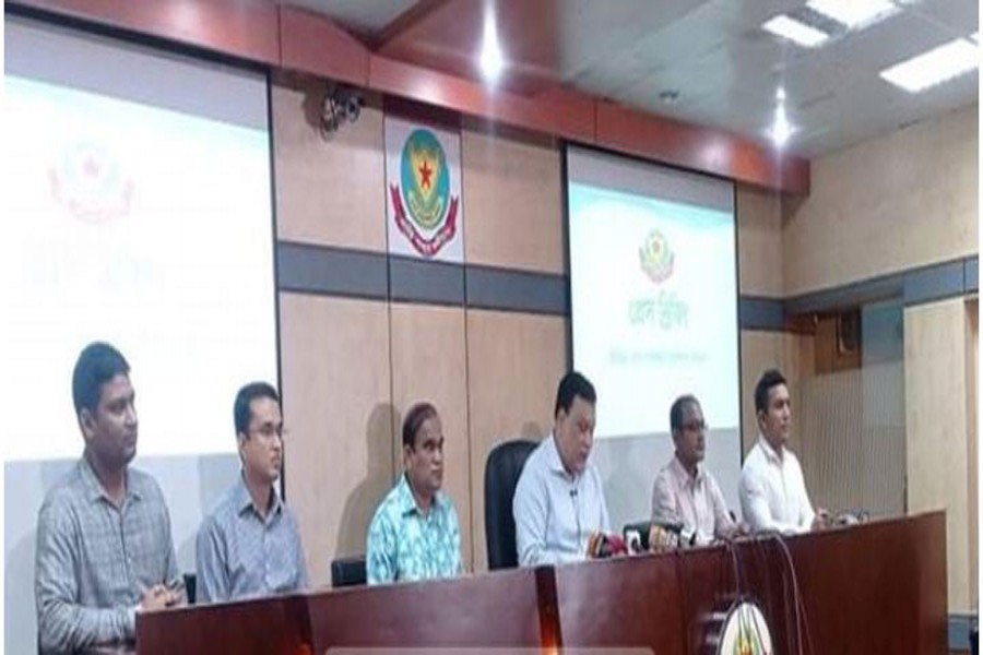 এটিএম বুথে জালিয়াতি, ৪ জন গ্রেপ্তার