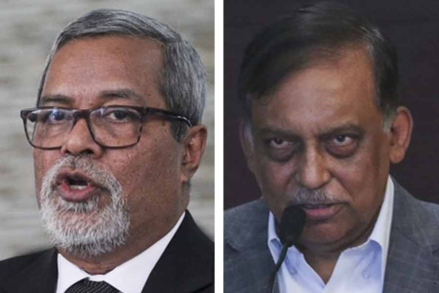 প্রধান নির্বাচন কমিশনার কে এমন নূরুল হুদা ও স্বরাষ্ট্রমন্ত্রী আসাদুজ্জামান খান কামাল