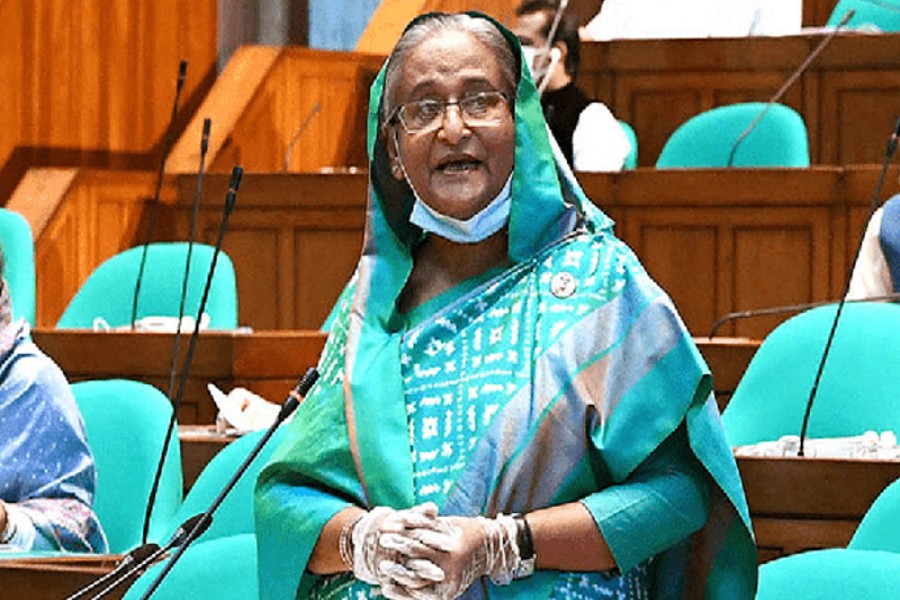শিক্ষার্থীদের টিকা দিয়ে কলেজ-বিশ্ববিদ্যালয় খুলে দেব: প্রধানমন্ত্রী