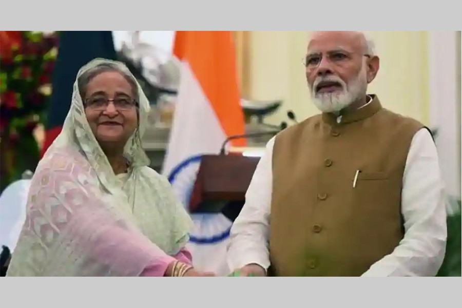 হাসিনার উপহারের আম পেয়ে অভিভূত মোদী