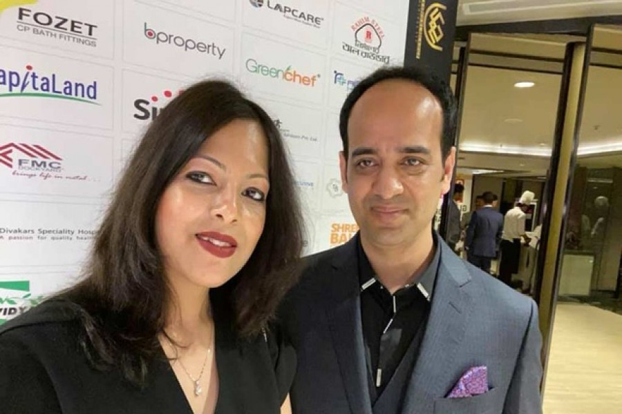 ইভ্যালির ব্যবস্থাপনা পরিচালক মোহাম্মদ রাসেল এবং তার স্ত্রী ও প্রতিষ্ঠানটির চেয়ারম্যান শামীমা নাসরিন। ছবি: ফেইসবুক থেকে নেওয়া