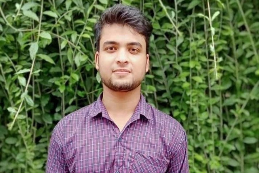 সুমন হোসেন