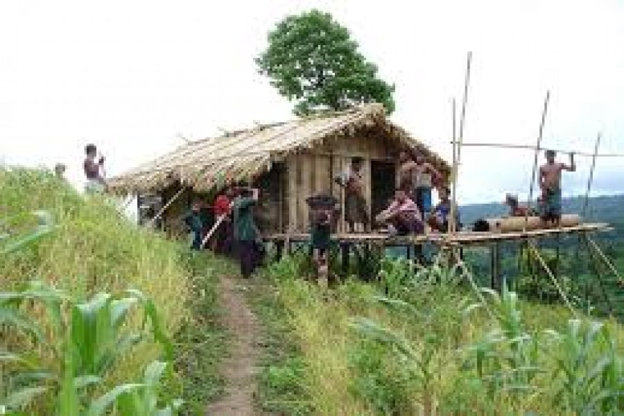 দুর্গম পাহাড়ে আগে টিকা পরে নাম নিবন্ধন