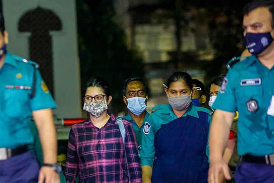 অভিনেত্রী-মডেলদের গ্রেপ্তার নিয়ে কিছু সংবাদে নারীর মর্যাদা ক্ষুণ্ন হচ্ছে: মহিলা পরিষদ