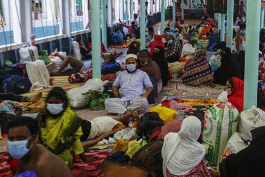 চলার জন্য লঞ্চ তৈরি, কিন্তু স্বাস্থ্যবিধি?