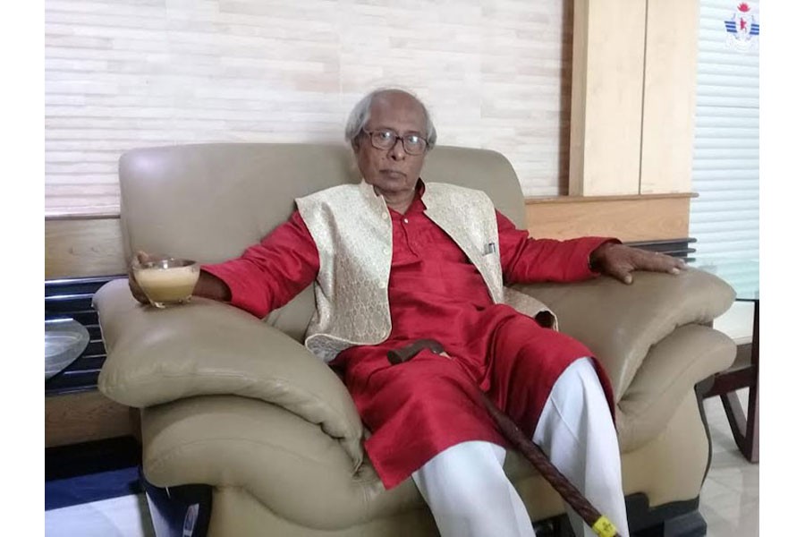 কথাসাহিত্যিক হাসান আজিজুল হকের চিকিৎসায়  বোর্ড গঠন
