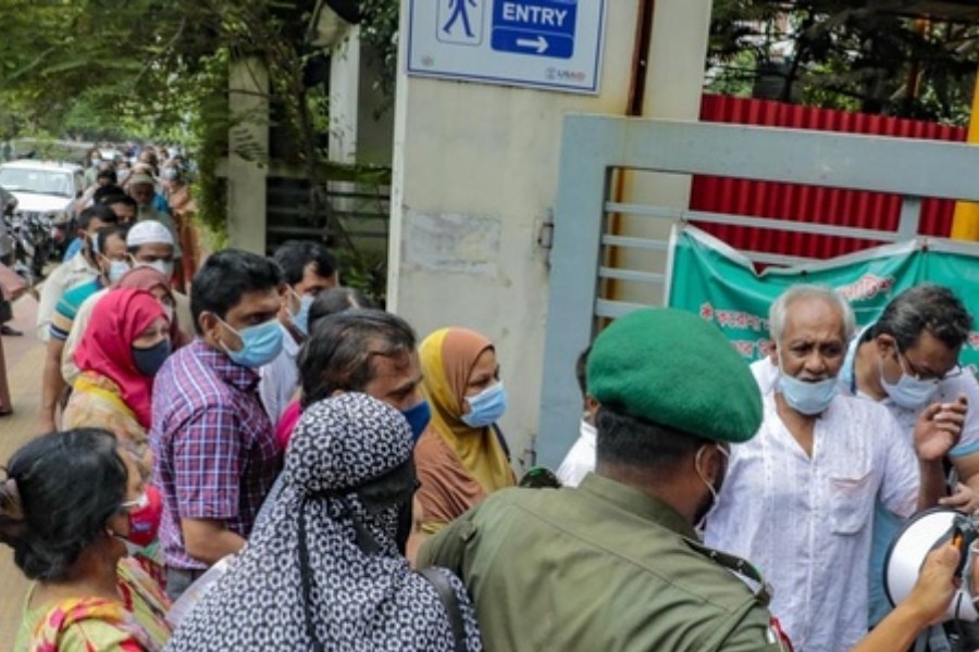 গণটিকা কার্যক্রম আর নয়, টিকাপ্রাপ্তি সাপেক্ষে নিবন্ধন: স্বাস্থ্যমন্ত্রী
