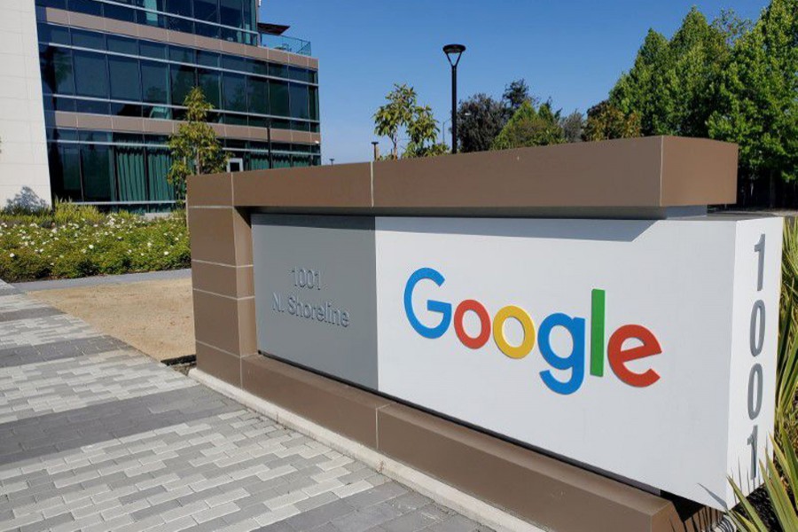 Google delays office return until January