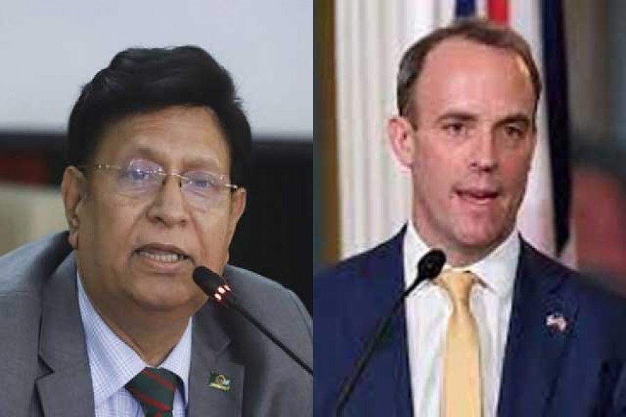 এ কে আব্দুল মোমেন ও ডমিনিক রাব।