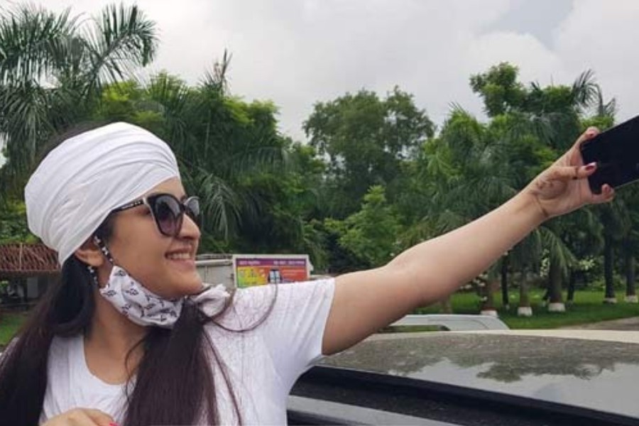 শুটিংয়ে ফিরছেন চিত্রনায়িকা পরীমনি