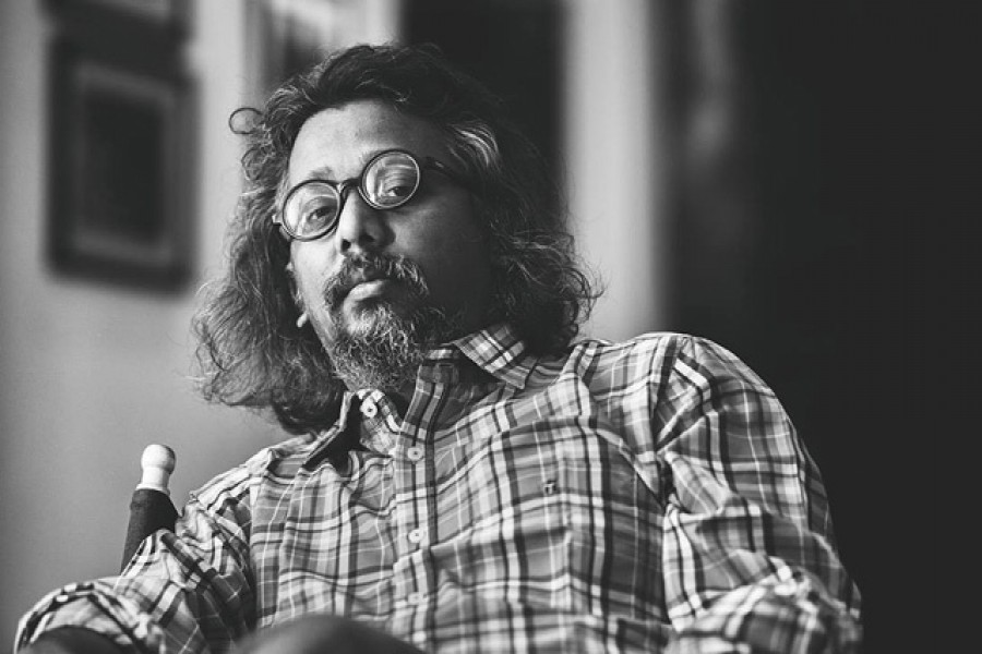 ‘পেন্সিলে আঁকা পরী’ বানাবেন না অমিতাভ রেজা