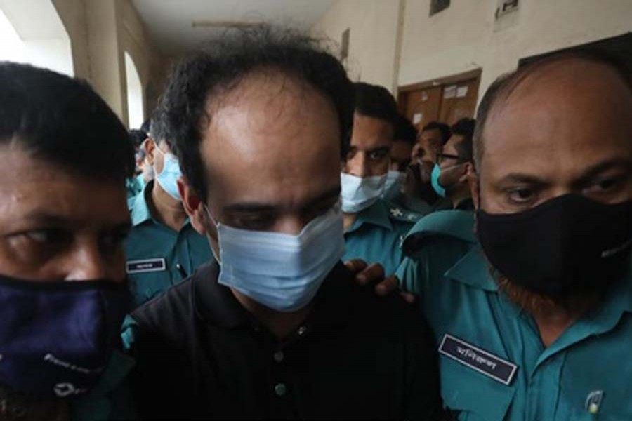 ইভ্যালির এমডি রাসেল ও তার স্ত্রী তিন দিনের রিমান্ডে