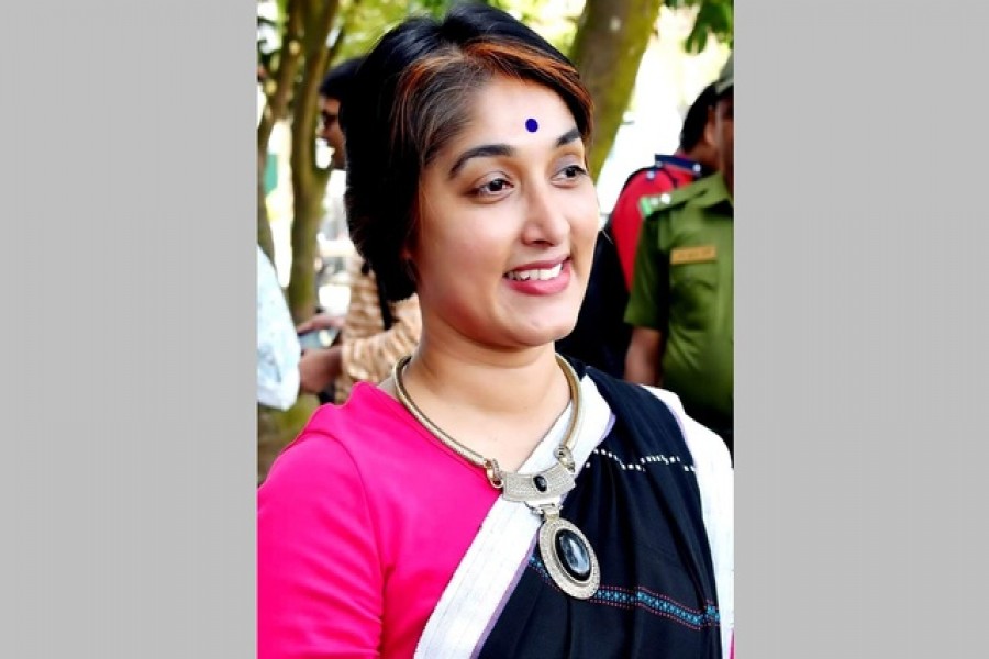 - সহযোগী অধ্যাপক ফারহানা ইয়াসমিন বাতেন