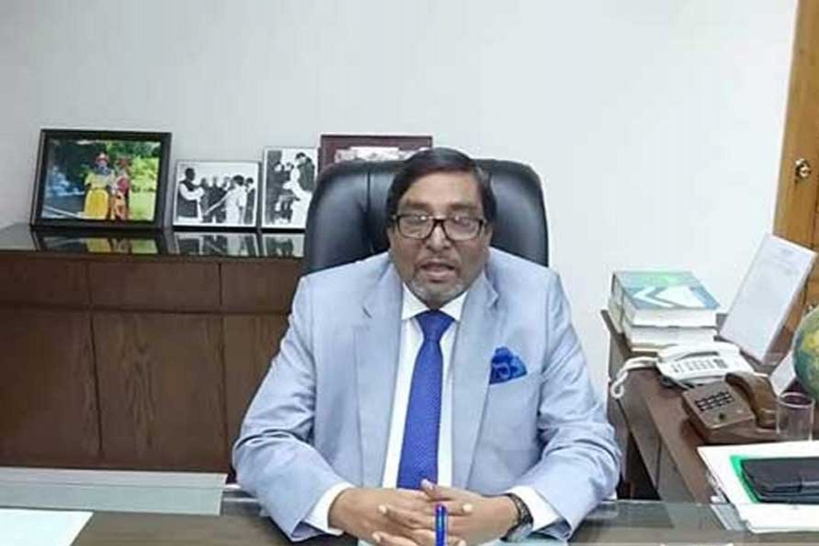 সব সরকার সংবিধান লঙ্ঘন করেছে: ইসি মাহবুব