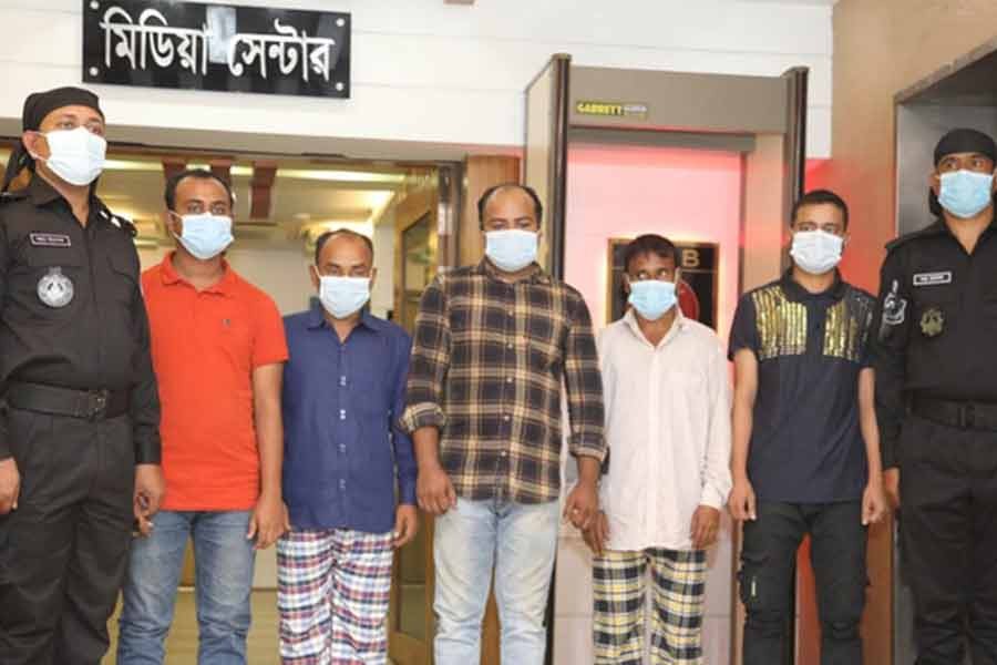 অর্থের লোভ দেখিয়ে গরিব মানুষের কিডনি সংগ্রহ করত একটি চক্র