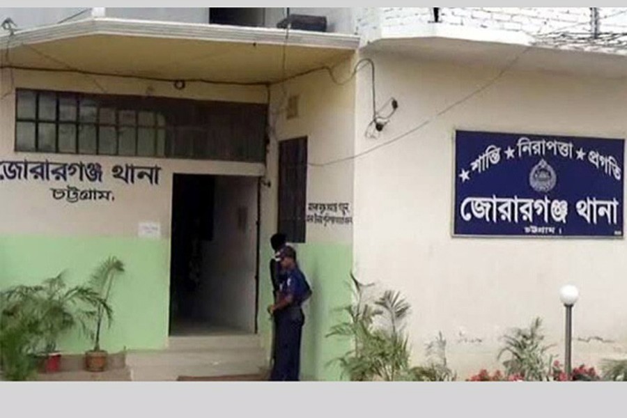 চট্টগ্রামের মিরসরাইয়ে এক পরিবারের তিনজনকে কুপিয়ে হত্যা
