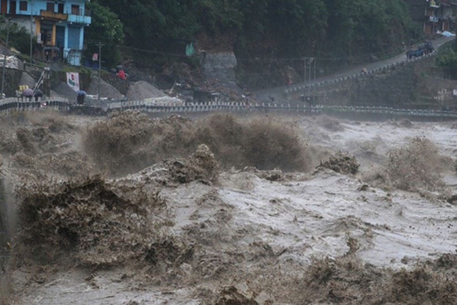 নেপালে বন্যা, ভূমিধসে নিহত অন্তত ৪৩