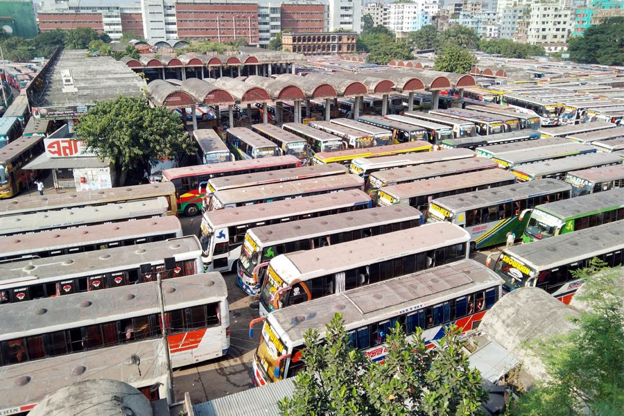 নির্ধারিত ভাড়ার বেশিই নিতেন বাস মালিকরা, এখন চান আরও বেশি