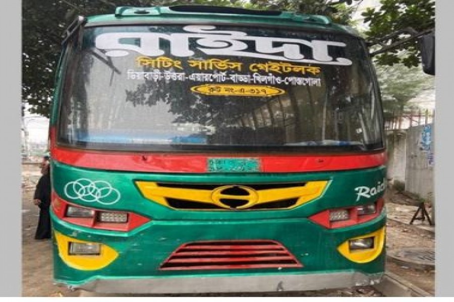 যমুনা পার্কের সামনে চলন্ত বাস থেকে নামতে গিয়েই মারা যায় শিশুটি: র‌্যাব