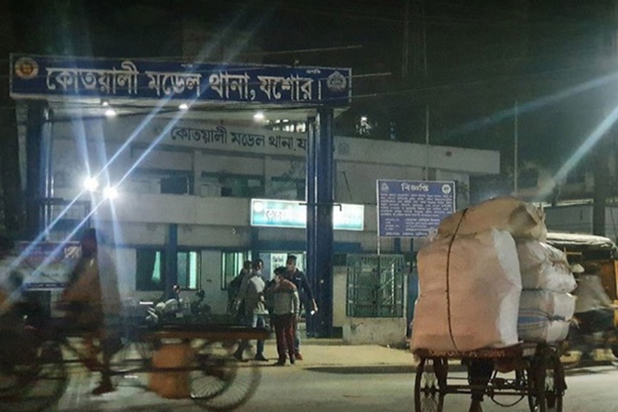 ঢাকা থেকে ‘নিখোঁজ’তিন বোনের খোঁজ মিললো যশোরে