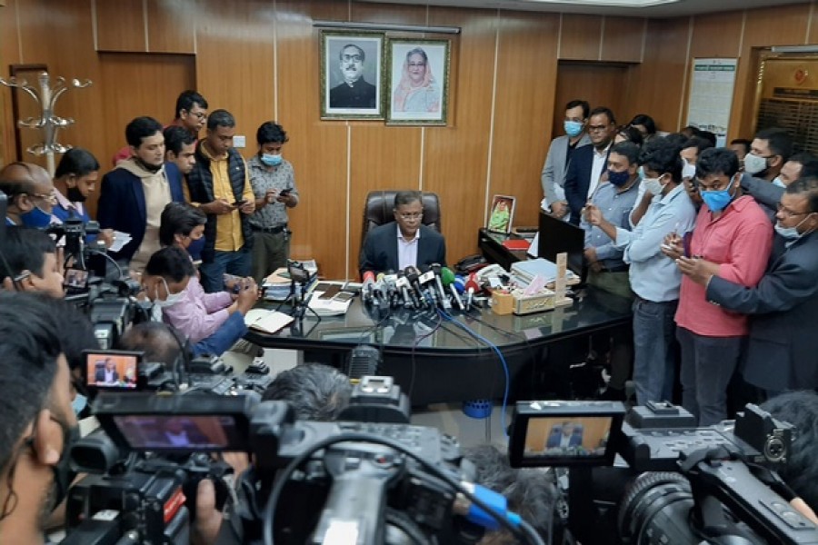 মুরাদের মধ্যে ‘পরিবর্তন টের পাচ্ছিলেন’ হাছান মাহমুদ