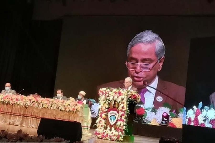 'বাবা-মার বিলাসবহুল জীবন-যাপন কীভাবে, জানতে হবে নবীনদের'