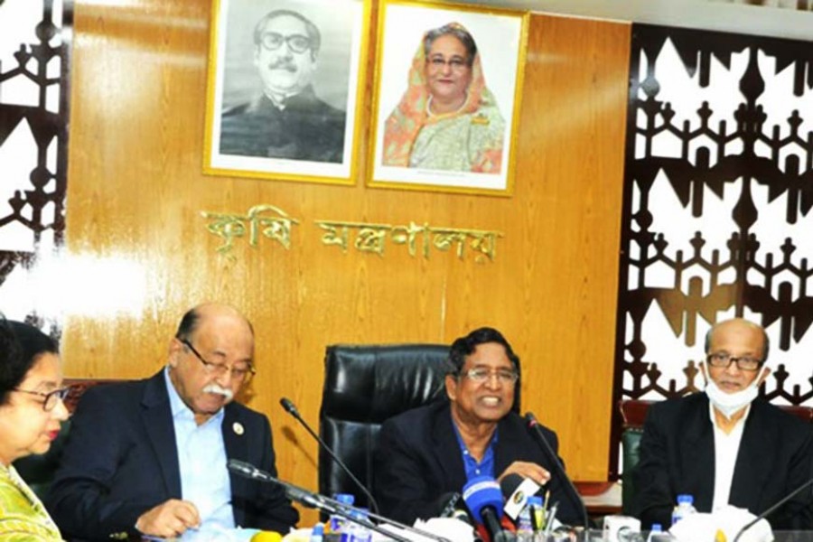 সারের মজুদ পর্যাপ্ত, দাম বাড়ালে ব্যবস্থা: কৃষিমন্ত্রী