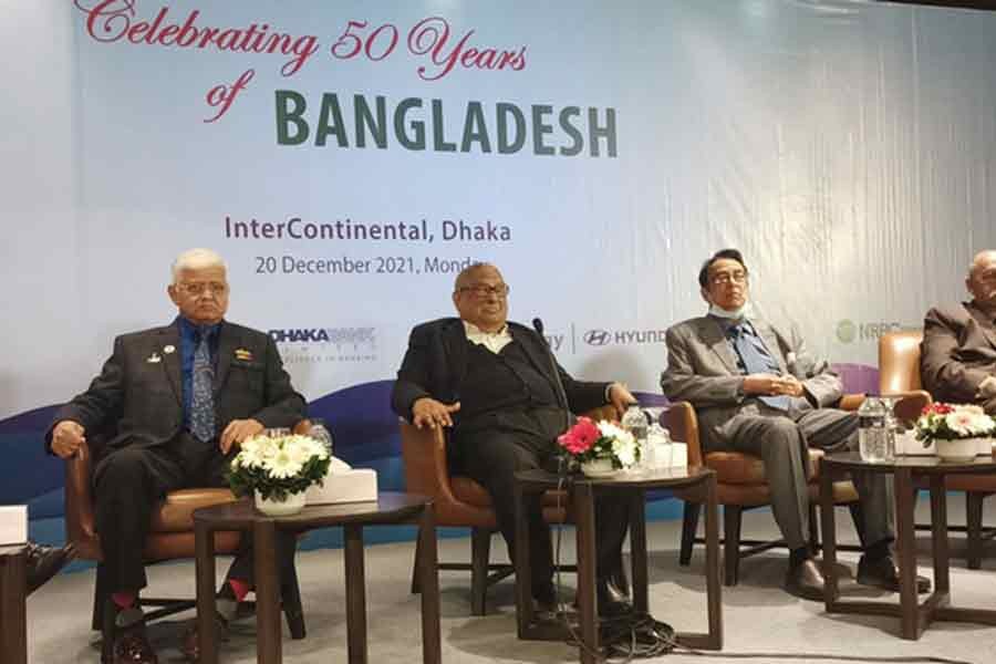 আয় বৈষম্য বাড়ার পেছনে সরকারের পৃষ্ঠপোষকতাও রয়েছে: আকবর আলি খান