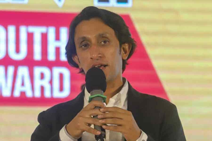 সব ক্ষেত্রে তরুণদের সামনে নিয়ে আসার সময় এসেছে: রাদওয়ান মুজিব