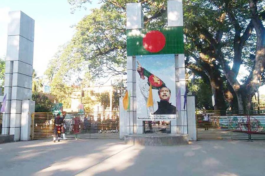 ওমিক্রন: ভারতে যেতে পারছেন না বাংলাদেশি শিক্ষার্থীরা, যাতায়াতে বাধা নেই ভারতীয়দের