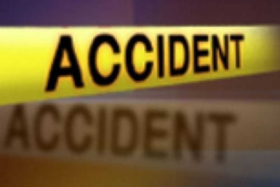 জামালপুরে ট্রাক ‘নিয়ন্ত্রণ হারিয়ে’ ঘরে, ঘুমন্ত স্বামী-স্ত্রী নিহত