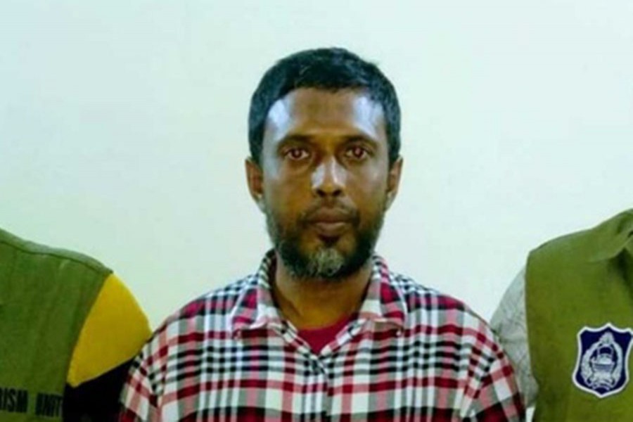 শিক্ষকতার আড়ালে জঙ্গি কার্যক্রম চালাতেন ওয়াহিদুল