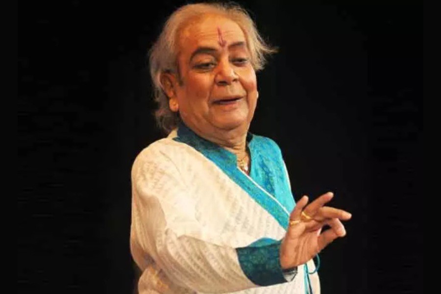 থেমে গেল নৃত্যগুরু বিরজু মহারাজের হৃৎস্পন্দন
