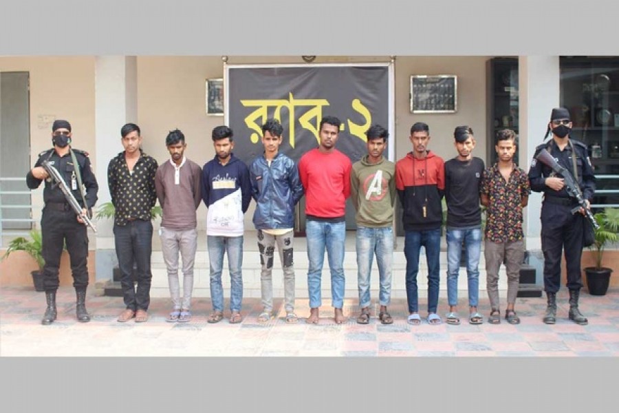 মোহাম্মদপুরে ‘লও ঠেলা’ কিশোর গ্যাং এর ৯ সদস্য গ্রেপ্তার