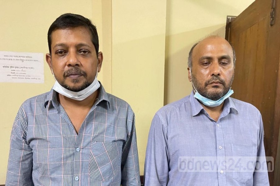 শিমুর স্বামী নোবেল এবং নোবেলের বন্ধু ফরহাদ