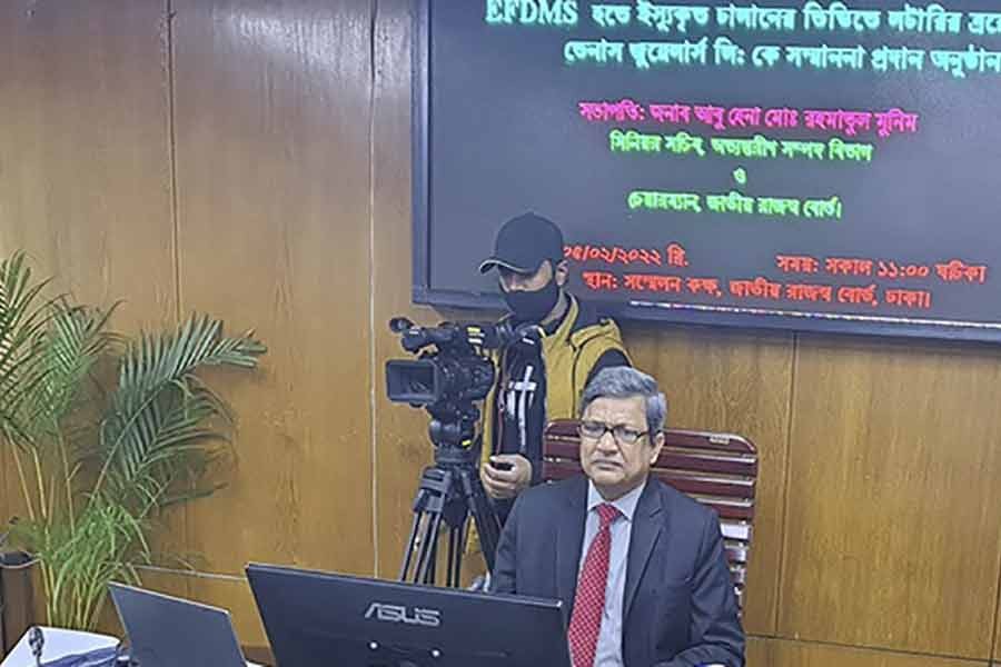 সোনা চোরাচালান সম্পূর্ণভাবে বন্ধ করা যাবে কি না জানি না: এনবিআর চেয়ারম্যান