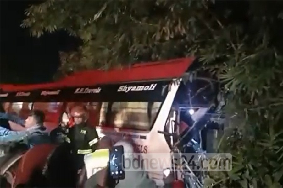 চকরিয়ায় তিন বাহনের সংঘর্ষে ৩ জনের মৃত্যু