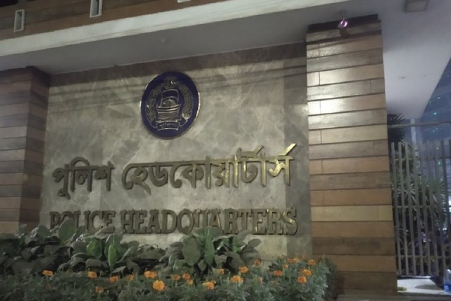 বিছানার চাদর কিনতে নয়, রঙের মান পরীক্ষায় জার্মানি সফর: পুলিশ