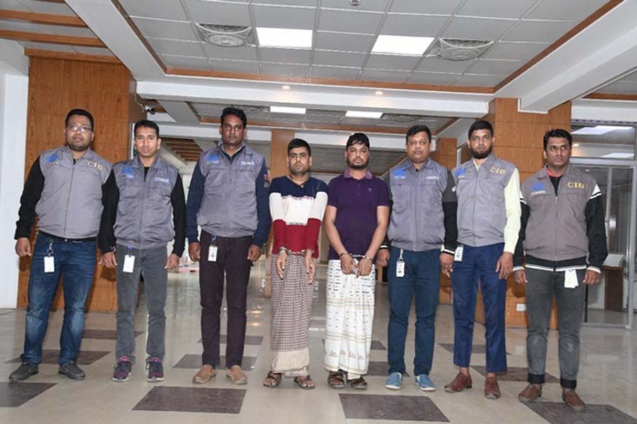 ধর্ষণের ঘটনা বলে দিতে চাওয়ায় খুন করে ৬ টুকরা