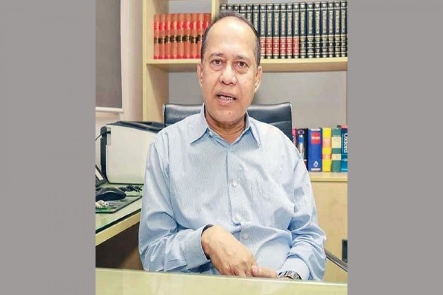 শপথ নিয়েছেন নতুন সিইসি কাজী হাবিবুল আউয়াল