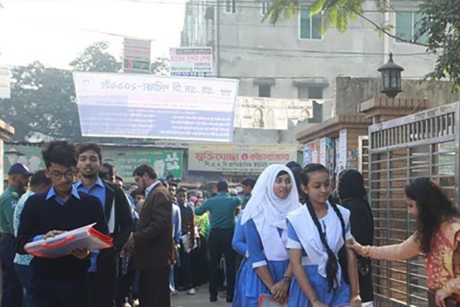 ১৯ জুন এসএসসি, ২২ অগাস্ট এইচএসসি পরীক্ষা শুরুর ঘোষণা   