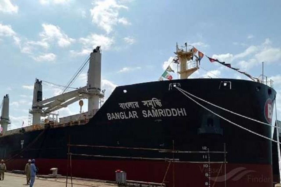 বাংলার সমৃদ্ধি পরিত্যক্ত, জাহাজ ছাড়ছেন নাবিক-প্রকৌশলীরা