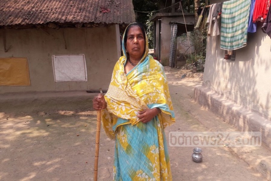 শিশুকে ছুড়ে ফেলে সুরবালাকে নিয়ে যায় পাকিস্তানি সেনারা