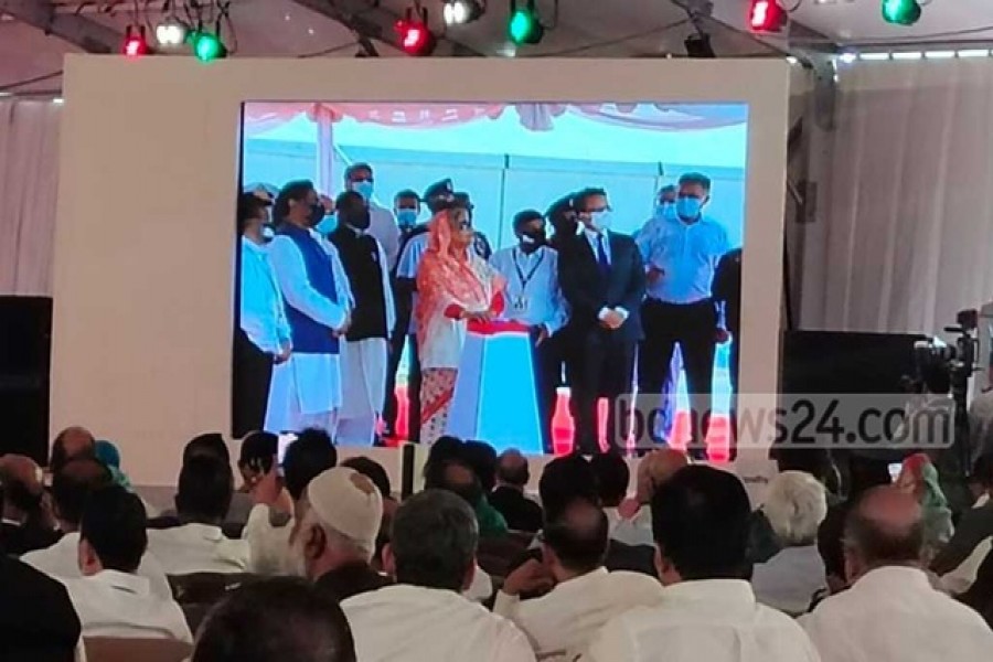 পায়রা উড়ল পায়রায়, দেশের সর্ববৃহৎ বিদ্যুৎকেন্দ্রের উদ্বোধন করলেন প্রধানমন্ত্রী