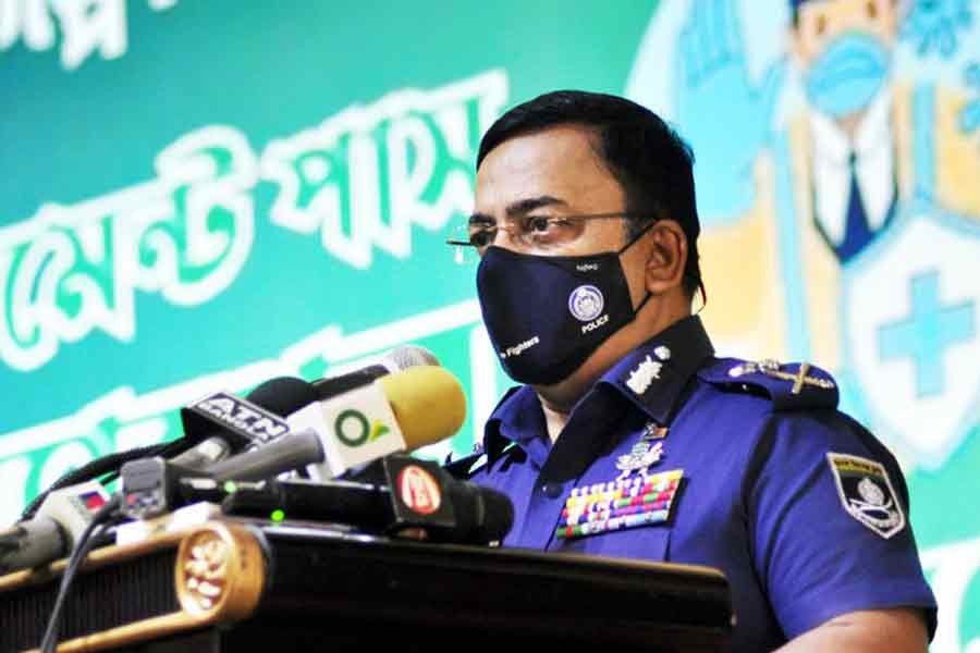 কী চান আপনারা, জিএসপি বন্ধ করে কার টুটি চেপে ধরতে চানঃ আইজিপি