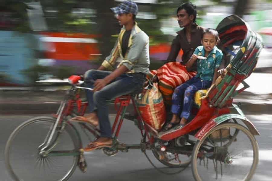 ব্যাটারিচালিত তিন চাকার যান মহাসড়কে উঠতে পারবে না: আদালত