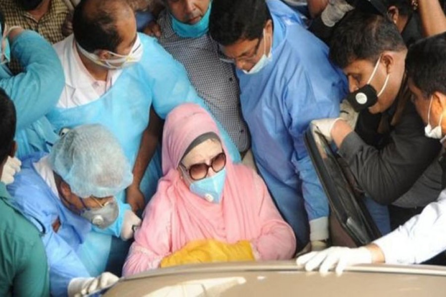স্বাস্থ্য পরীক্ষার জন্য বিকালে হাসপাতালে যাচ্ছেন খালেদা জিয়া
