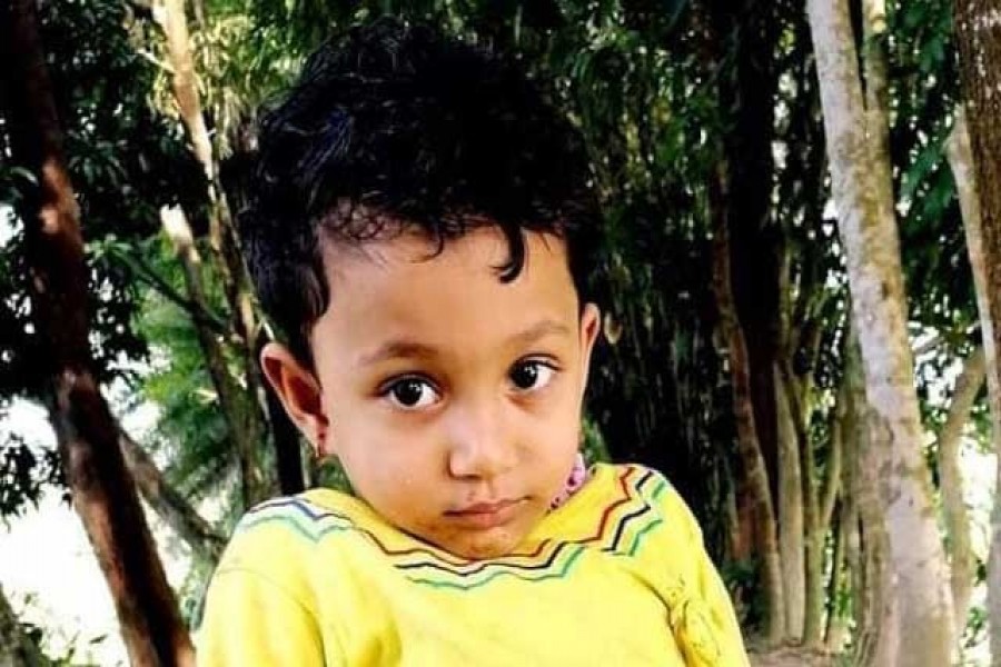 বাবার কোলে গুলিতে শিশু নিহত: ১৭ আসামি, তিন গ্রেপ্তার
